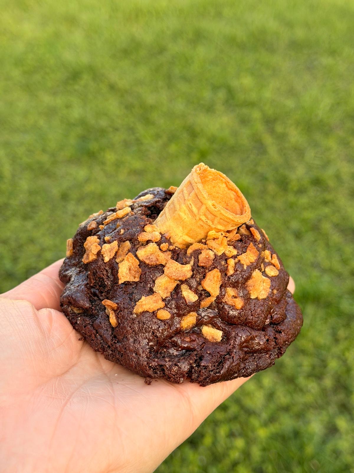 Choco Caramel Cone New York Style Cookie