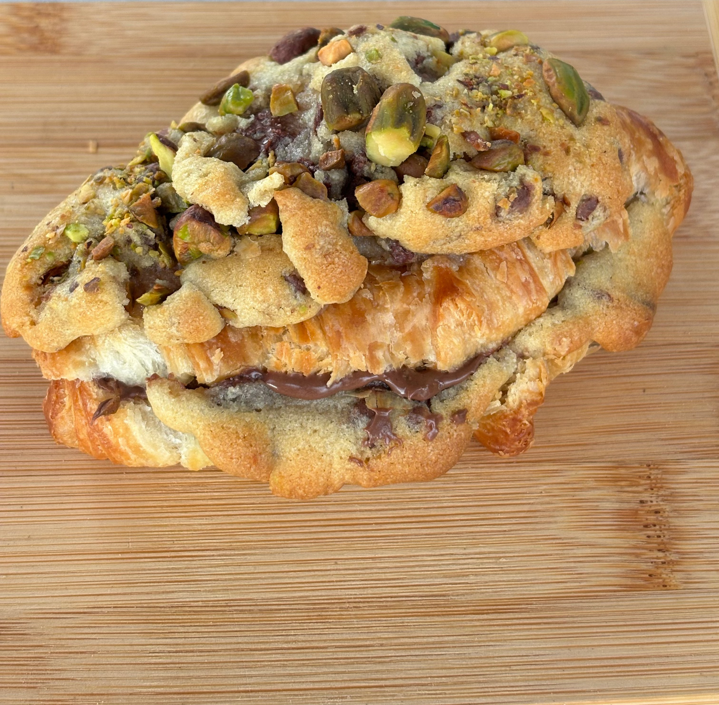 Crookie Pistachio Nutella (Croissant + Cookie)