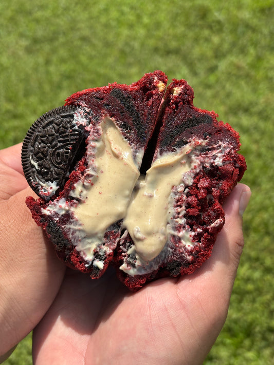 Red Velvet White Hazelnut Cookie
